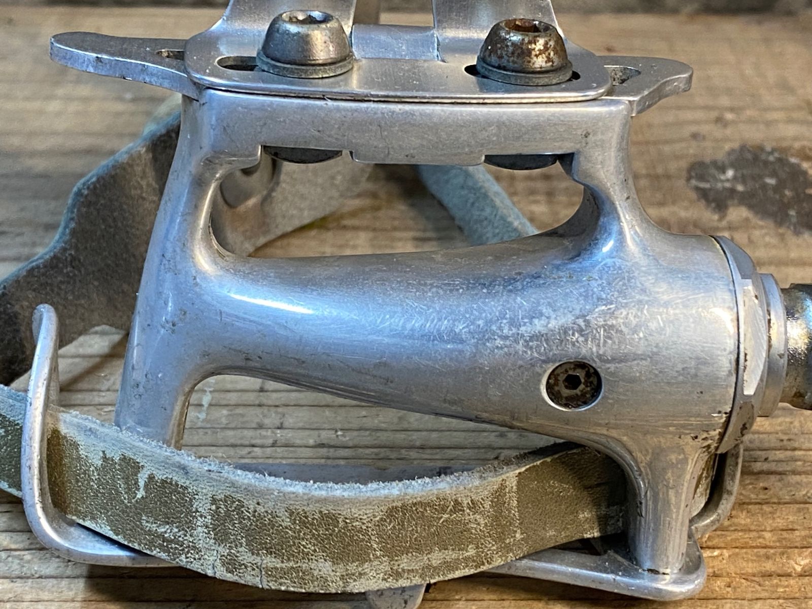 IX652 カンパニョーロ