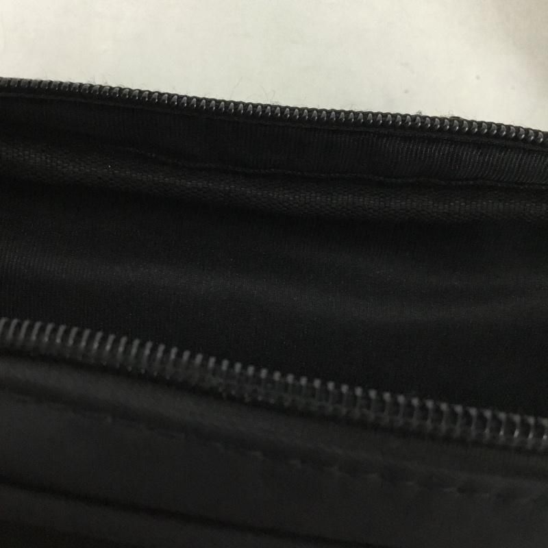 ESSENTIALS エッセンシャルズ