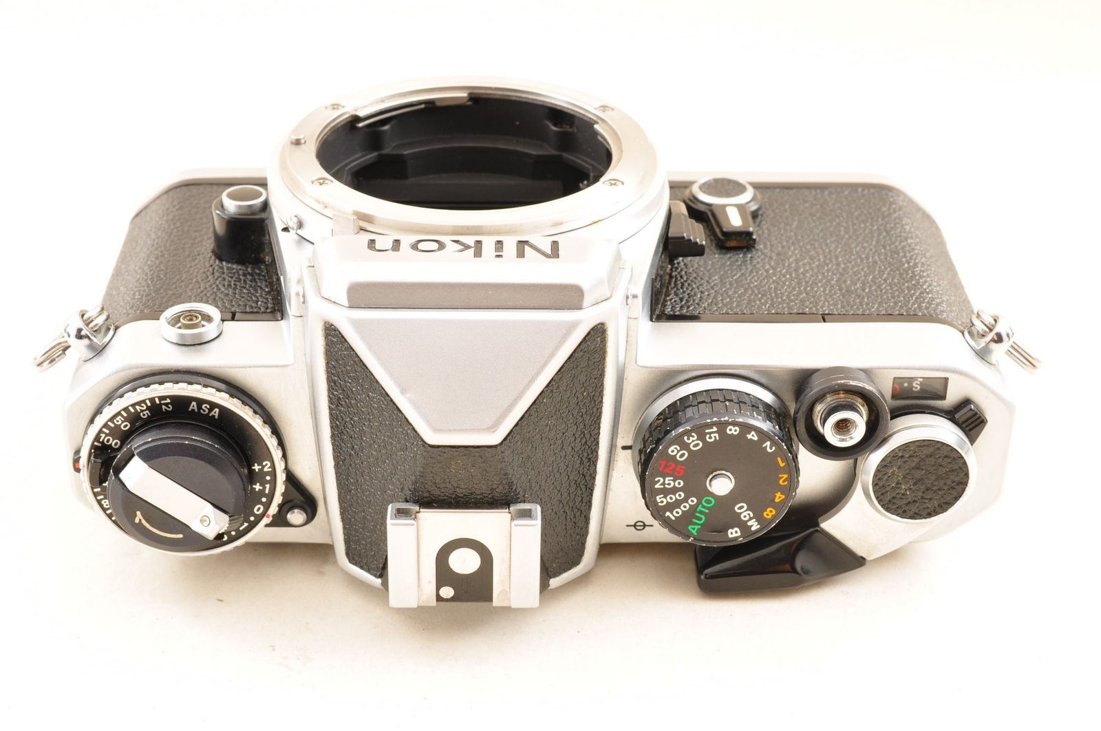 Nikon FE シルバー ボディ 35mm 一眼レフ フィルムカメラ #3787