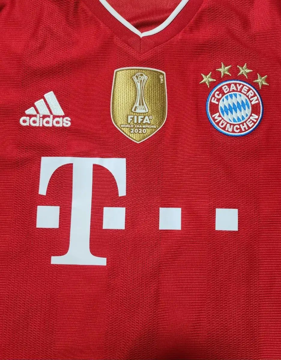 バイエルンミュンヘン20-21 ホームユニ　レヴァンドフスキ Amazon.co.jp: レヴァンドフスキ ユニフォーム Lewandowski