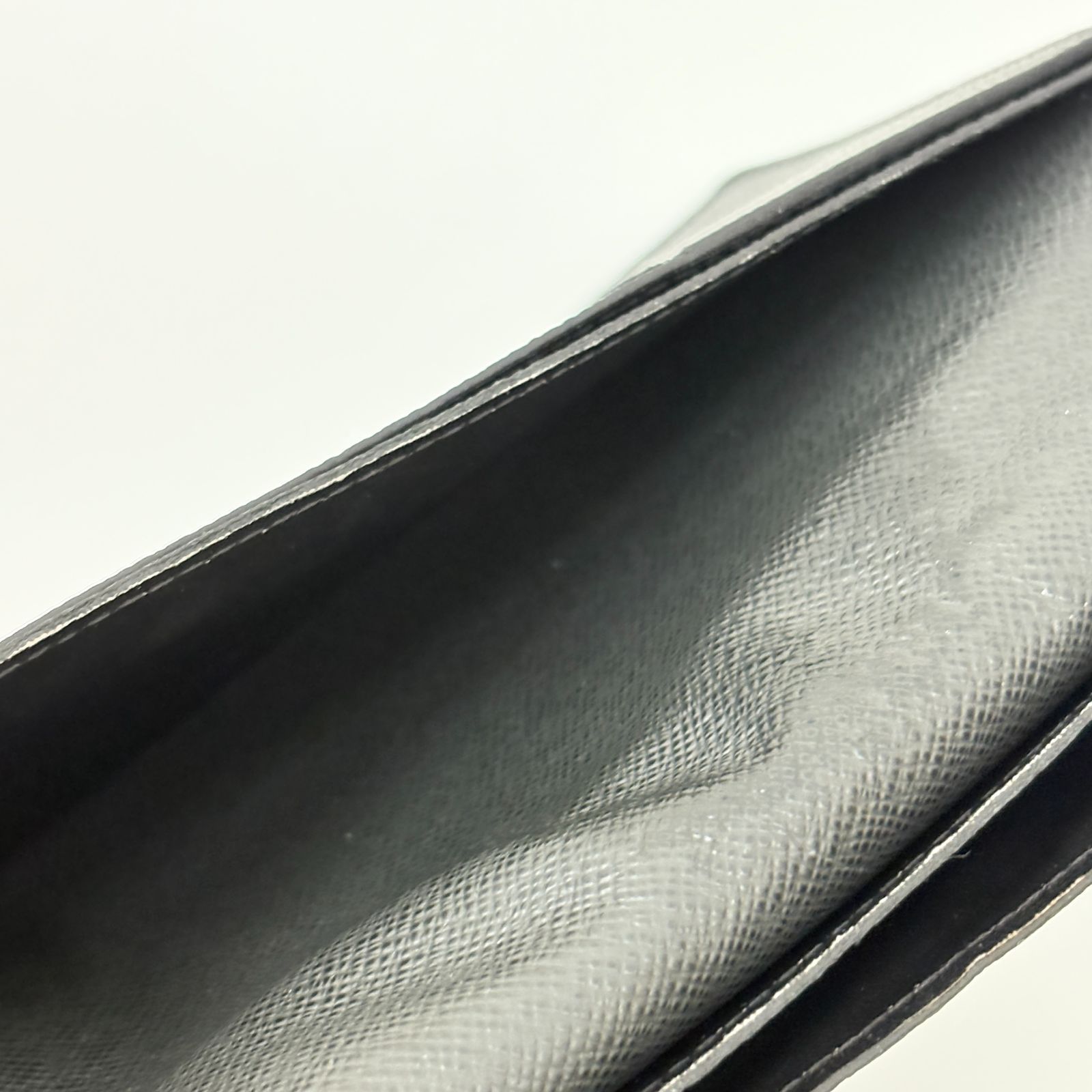 LOUIS VUITTON ルイ・ヴィトン】タイガ ポルトフォイユ・ロン ノワール