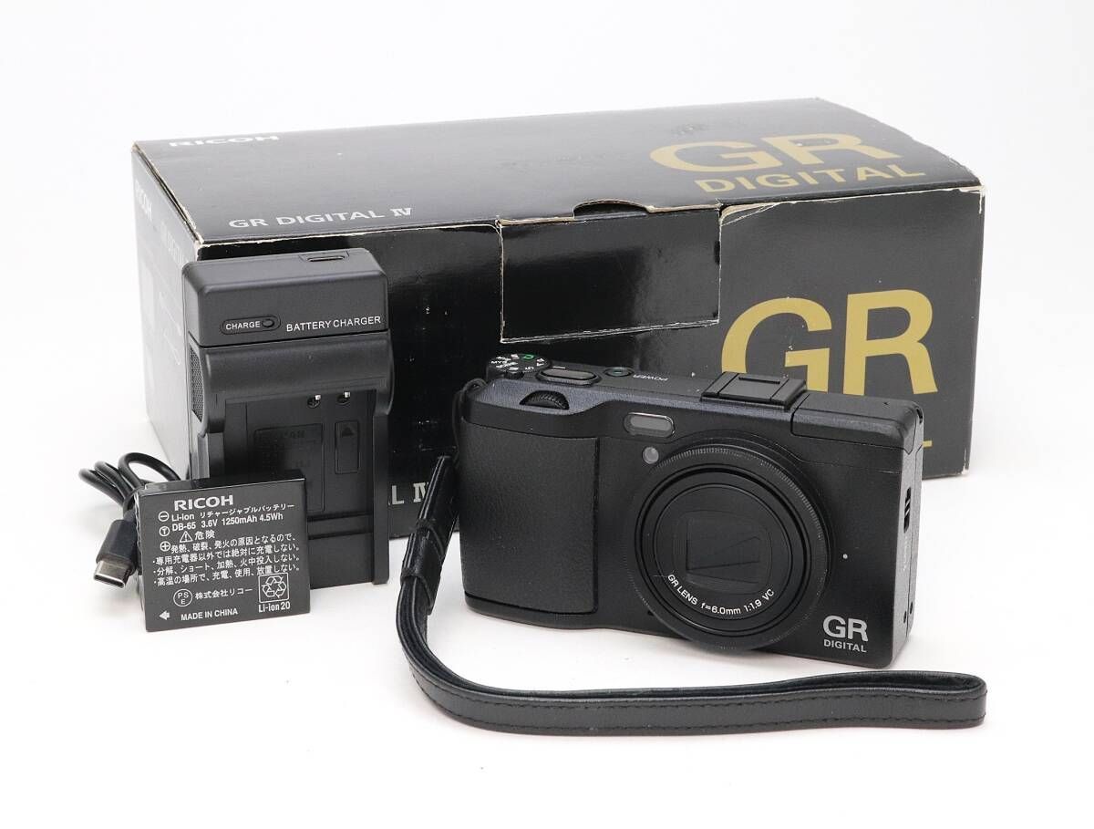 RICOH GR DIGITAL 美品ショット数197枚 RICOH GR DIGITAL 美品ショット数197枚 リコー ショット数2055