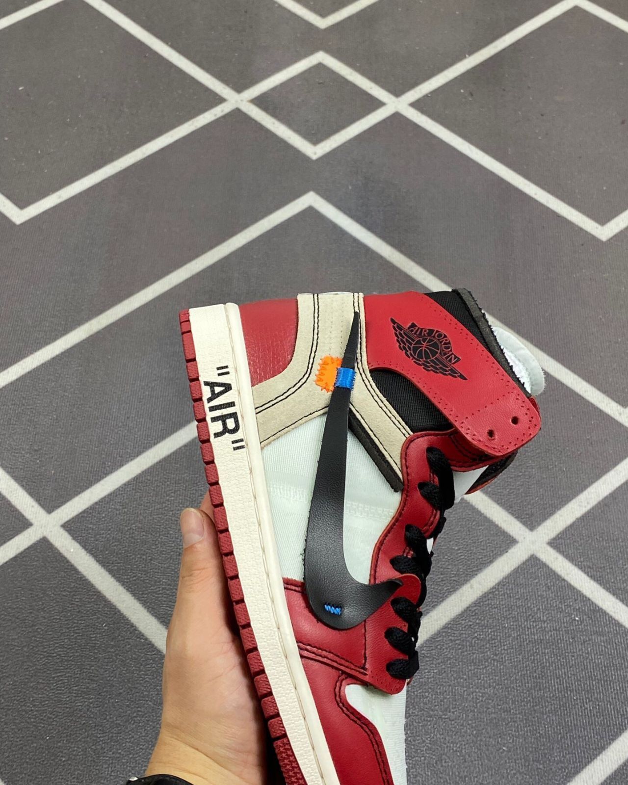 新品未使用 OFF-WHITE × NIKE AIR JORDAN 1 RETRO HIGH THE TEN "CHICAGO"(AA3834-101) オフホワイト × ナイキ エアジョーダン1 レトロ ハイ ザ・テン "シカゴ"