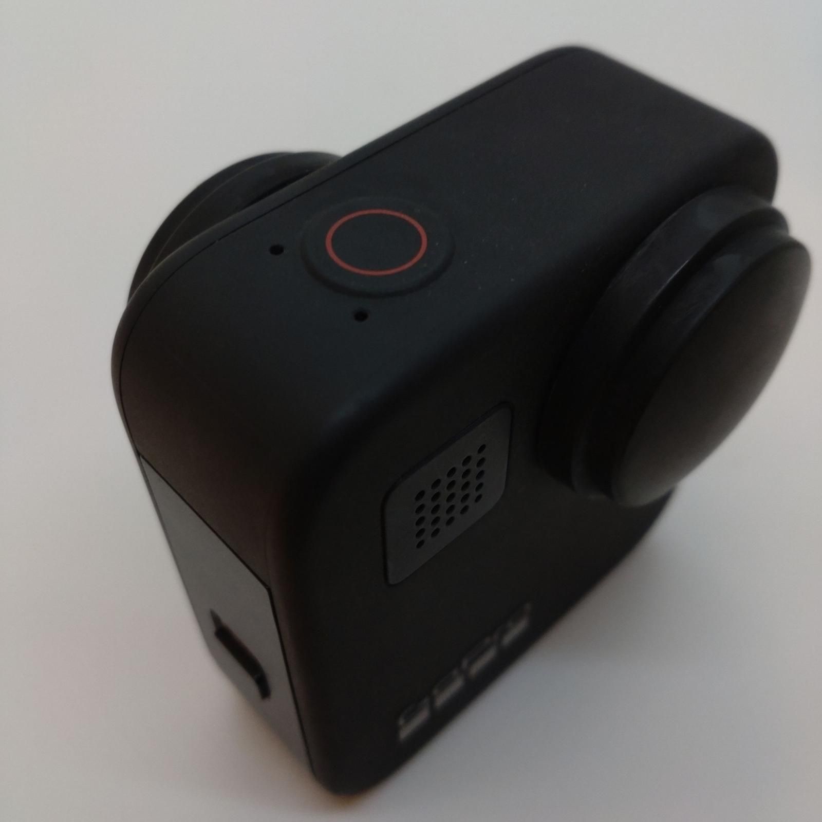 ⭐️美品⭐️JVCケンウッド Everio R GZ-RX685J-B 動作品