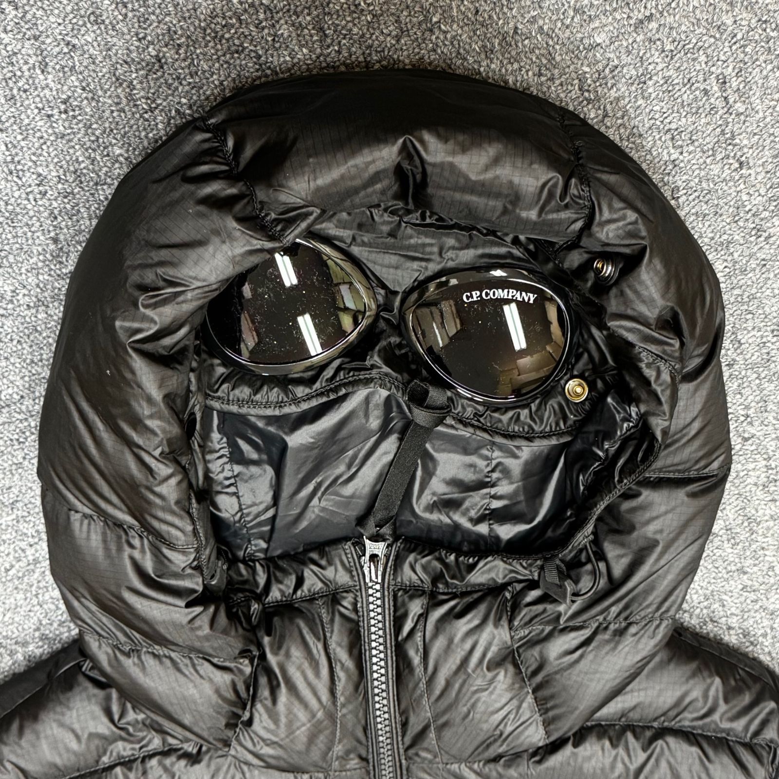 参考上代99000円 未使用品 C.P COMPANY D.D SHELL GOGGEL DOWN