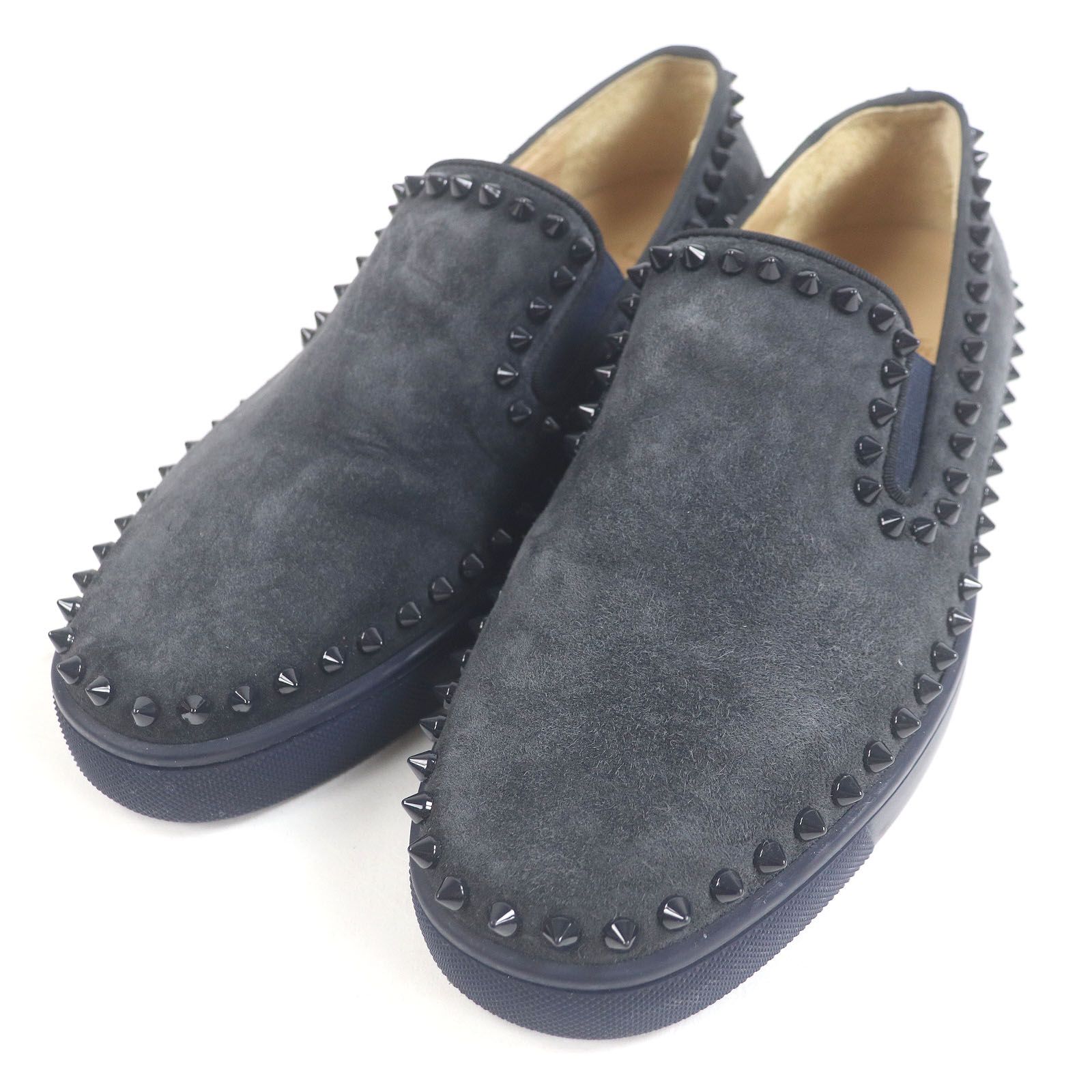 ドンドン見直し □Christian Louboutin クリスチャンルブタン PIK BOAT FLAT ピックボート スウェードレザー スパイクスタッズ スリッポン チャコール 40 き EU製 メンズ