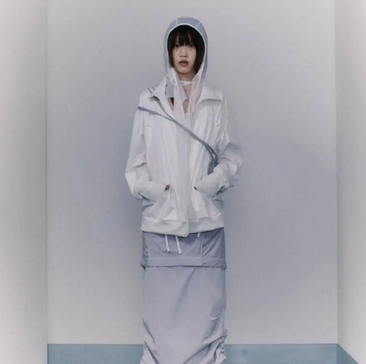 オホス フリル ジャージ ジップアップ Ruffled Jersey Zip-up Ivory