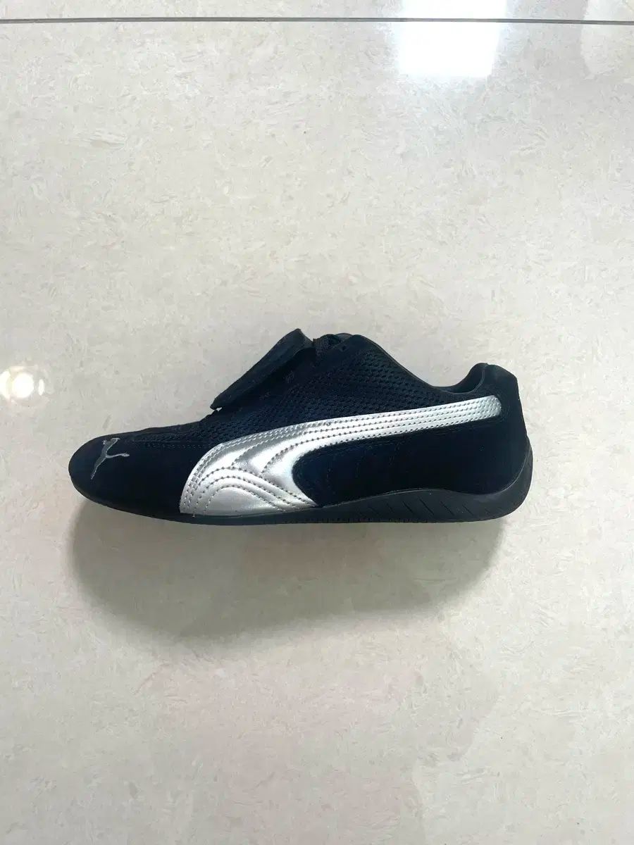 245 PUMA プーマ x オープン yy スピードキャット 黒 シャドーグレー