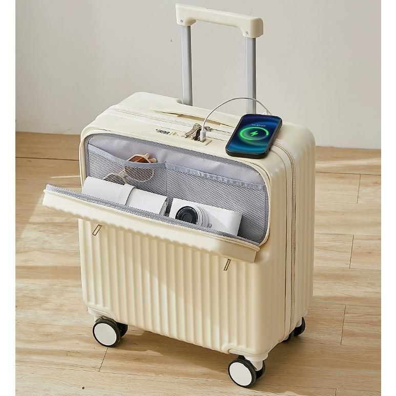 ドリンクホルダー USBポート