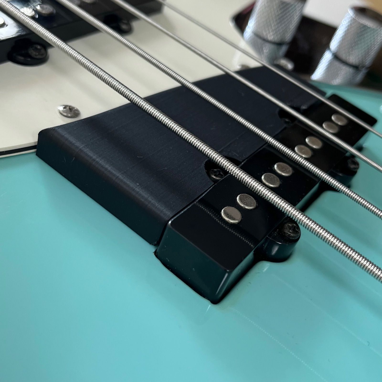 高さ調整可能なフィンガーランプ - リア側 / Fender系 60's Jazz Bass