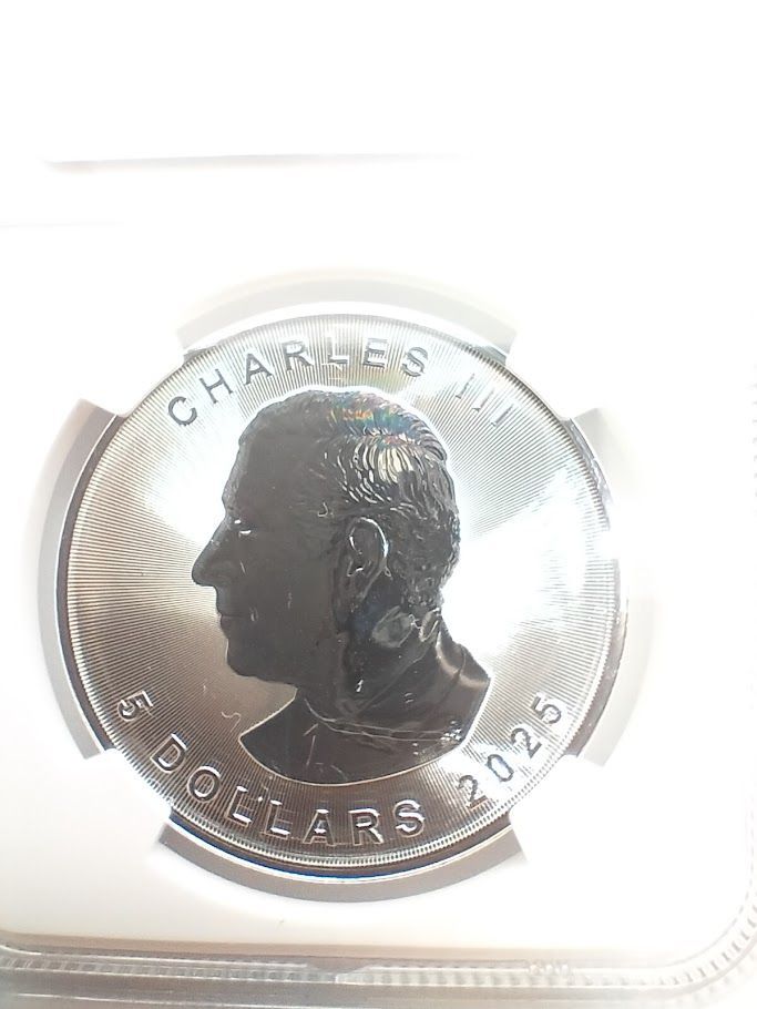 NGC MS69 2025年 5ドル カナダ 1オンス シルバー メープルリーフ NGC MS69 2025年 5ドル カナダ 1オンス シルバー メープルリーフ