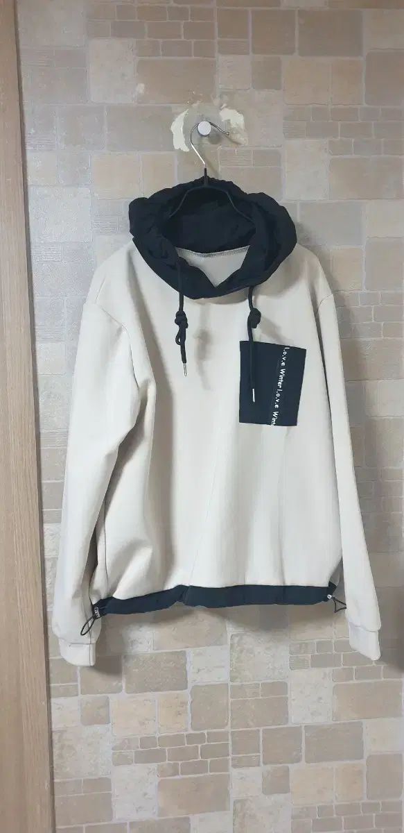 レディース レタリングフードトレーナー