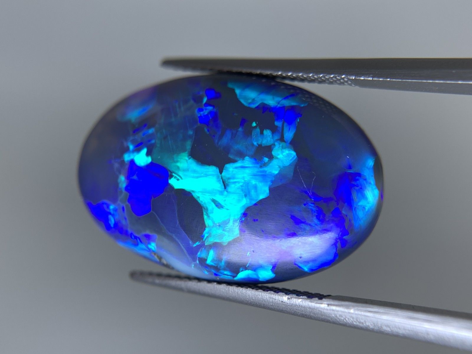 ブラックオパール 天然 19.847ct 中央宝石ソーティング付き 24.6㎜×16.0㎜×8.2㎜ ルース 裸石 6943Y NOITHATQUANGTHANH_NET