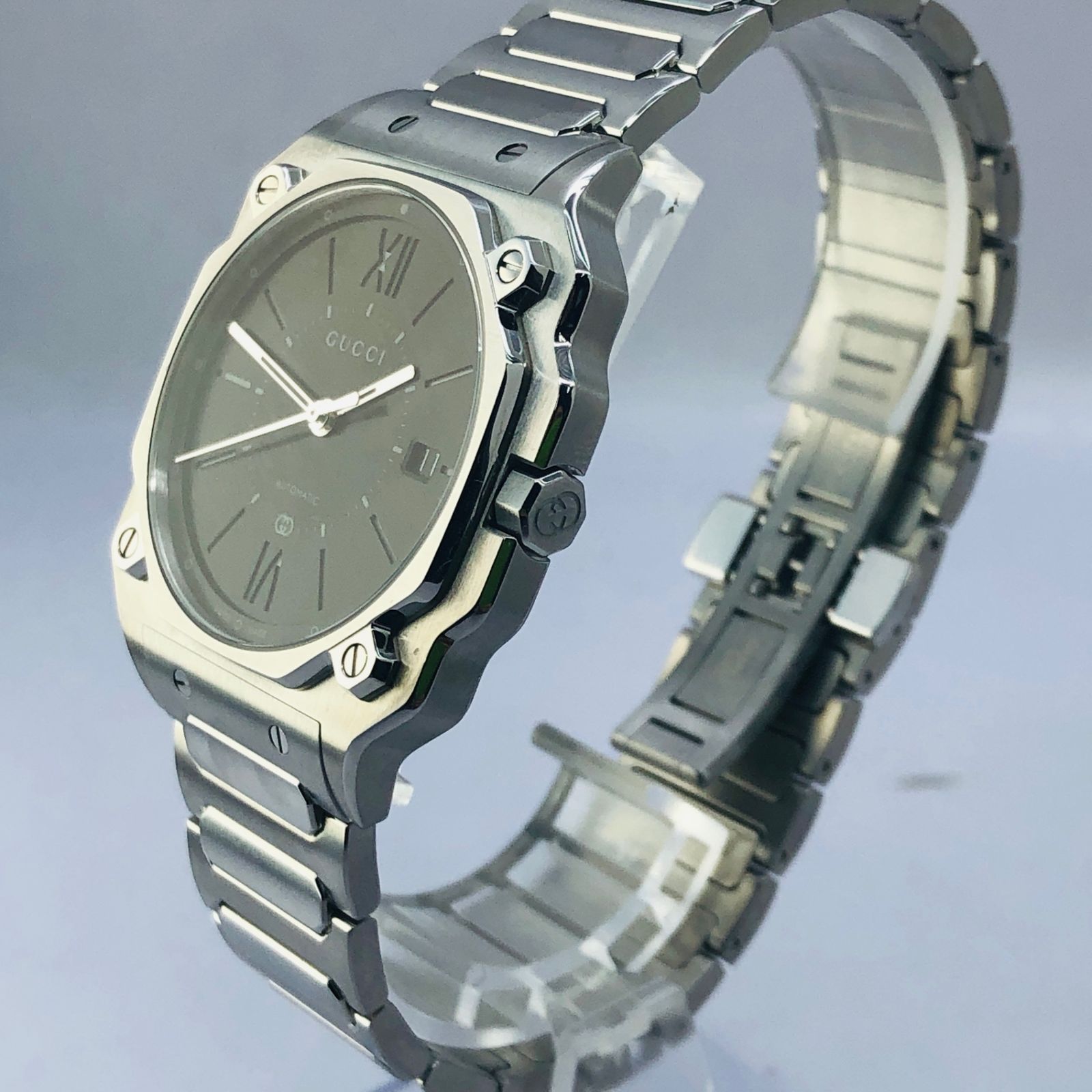 ○GUCCI G-フラット ステンレススチール 36mm ブラックダイヤル