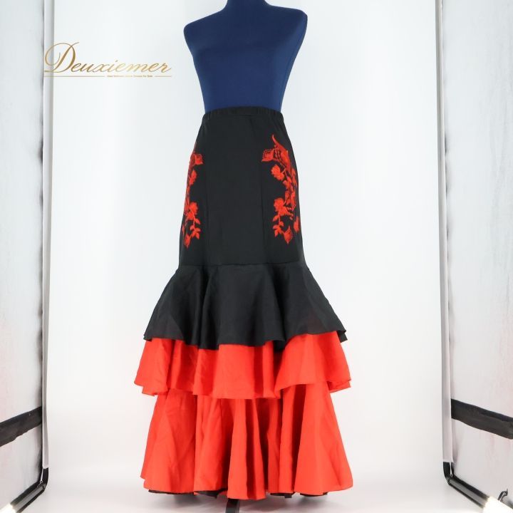 フラメンコ 衣装 ファルダ スカート ボランテ フリル 赤 黒 刺繍 ダンス レッスン 練習 ブラック パーティ 発表会 ブラック系 レッド系 ウエストゴム おしゃれ デザイン ファルダ 練習着 ダンス衣装 パフォーマンス フリルスカート ステージ衣装 LLC-HASEGAWATOSO_COM