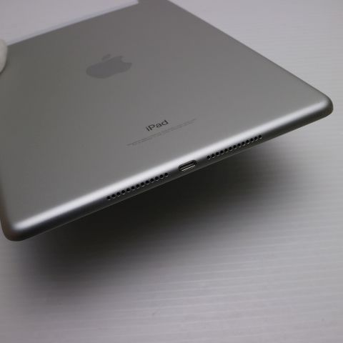 超 SIMフリー iPad 第6世代 32GB シルバー タブレット 白ロム Apple 土日祝発送OK 06000 CHRISTIANNAURATH_COM_BR