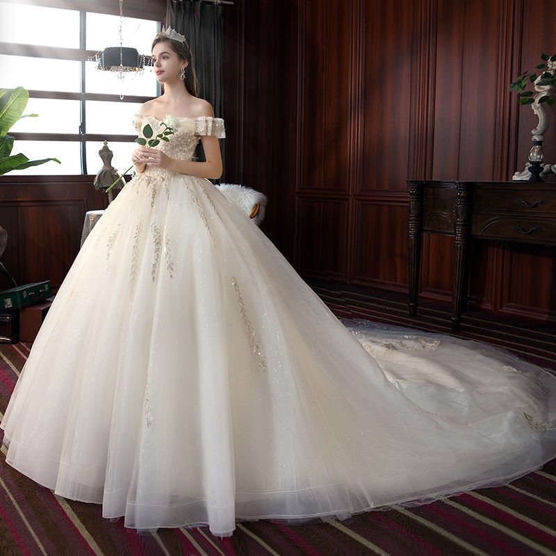 一字肩 ロングトレーン