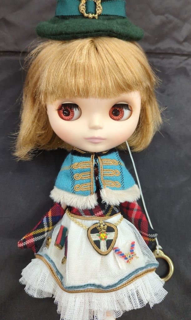 タカラトミー ネオブライス ブルーミーブルームズベリー チャーム欠