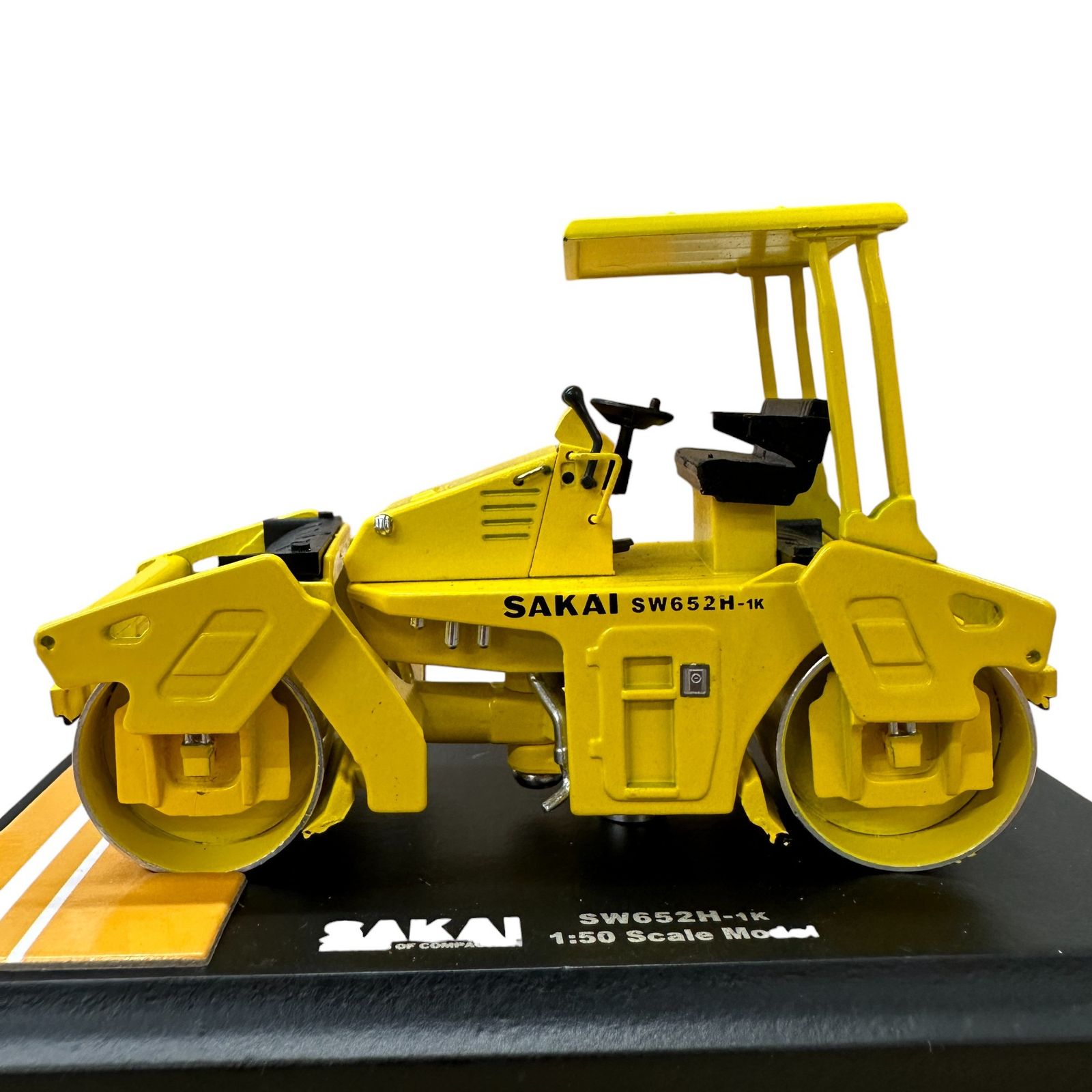 サカイ SW652H-1K VIBRATORY TANDEM ROLLER 箱入り タンデム