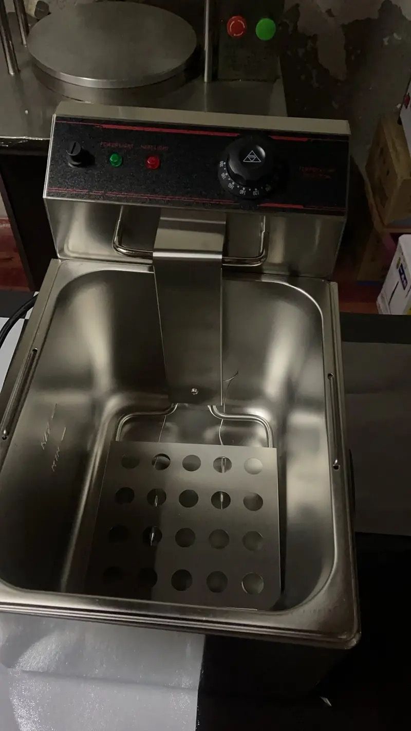 電気フライヤー