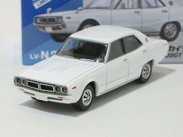 日産スカイライン 2000GT（白）74年式 LV-N270b【トミーテック社1/64ミニカー】【トミカの時】