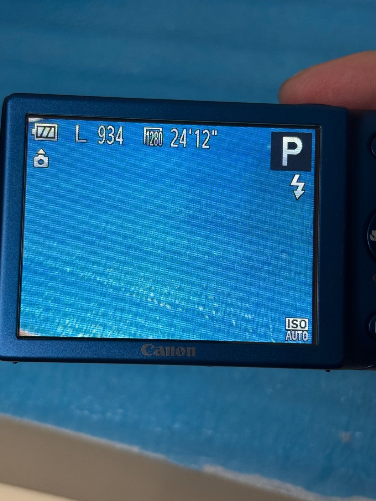PowerShot A4000