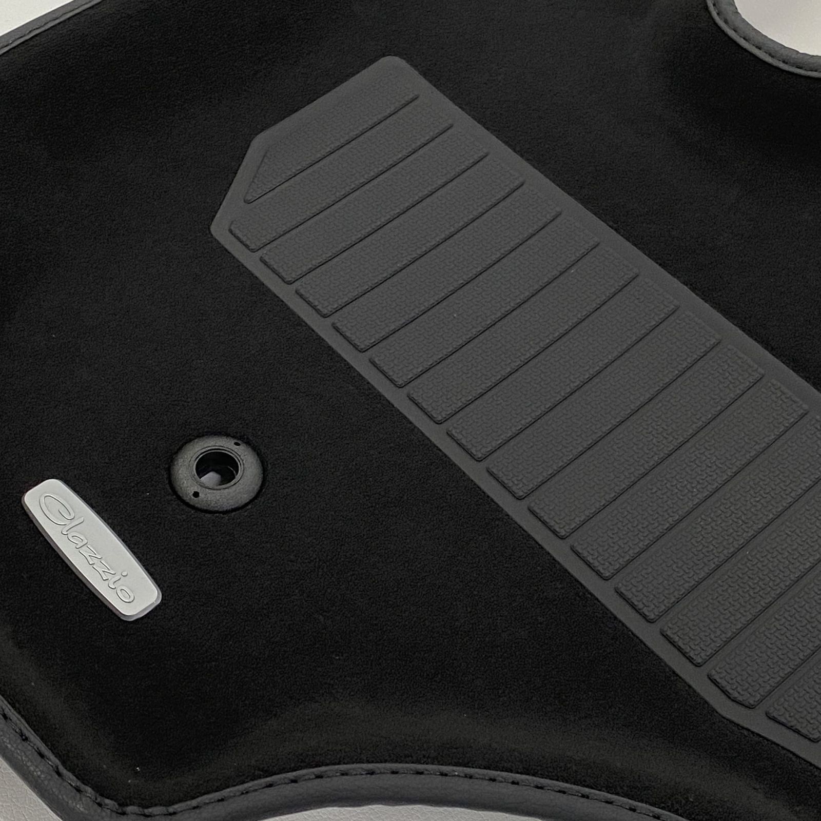 在庫 クラッツィオ フロアマット 立体タイプ 1列目のみ キャリィH25 2013 9～ スーパーキャリー H30 2018 5～ DA16Ｔ ＮＴ１００クリッパー DR16T H25 2013 12～ スクラムトラック DG16T H25 20 BRIGHTFACE_UK