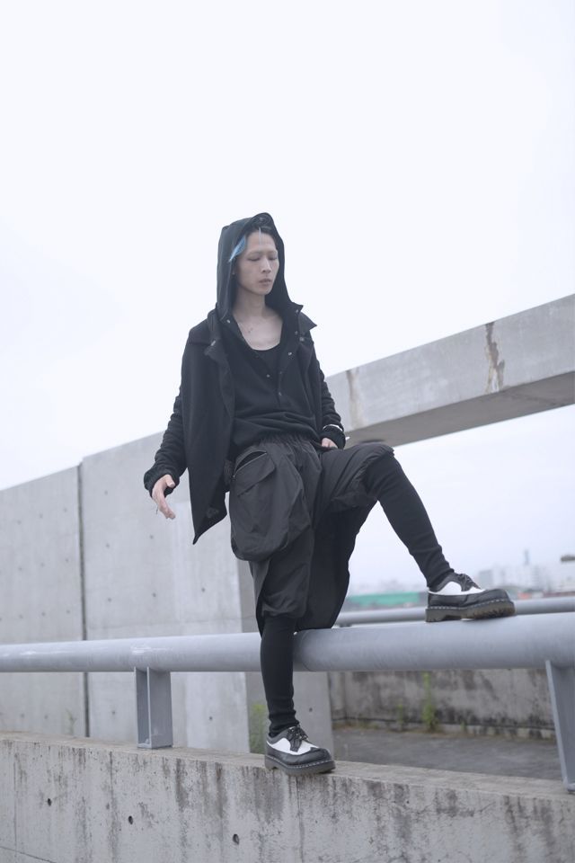 腰巻き風ZIPポケット×燕尾付きミリタリーサルエルジョガーパンツ