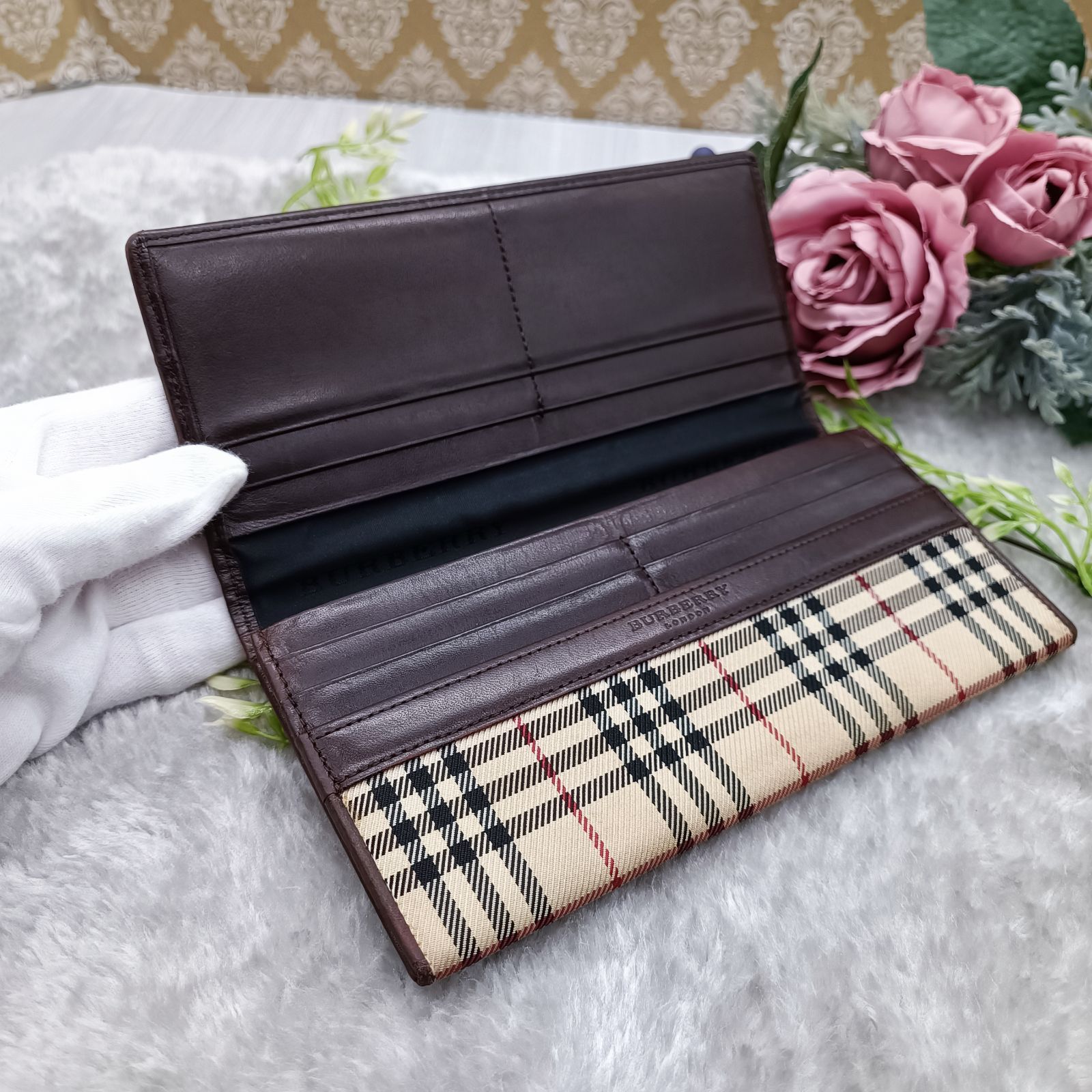 BURBERRY バーバリー 長財布 ノバチェック フラップ財布 ロゴ型押し