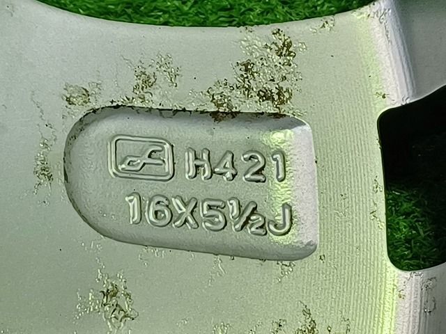 シルバー 16インチ