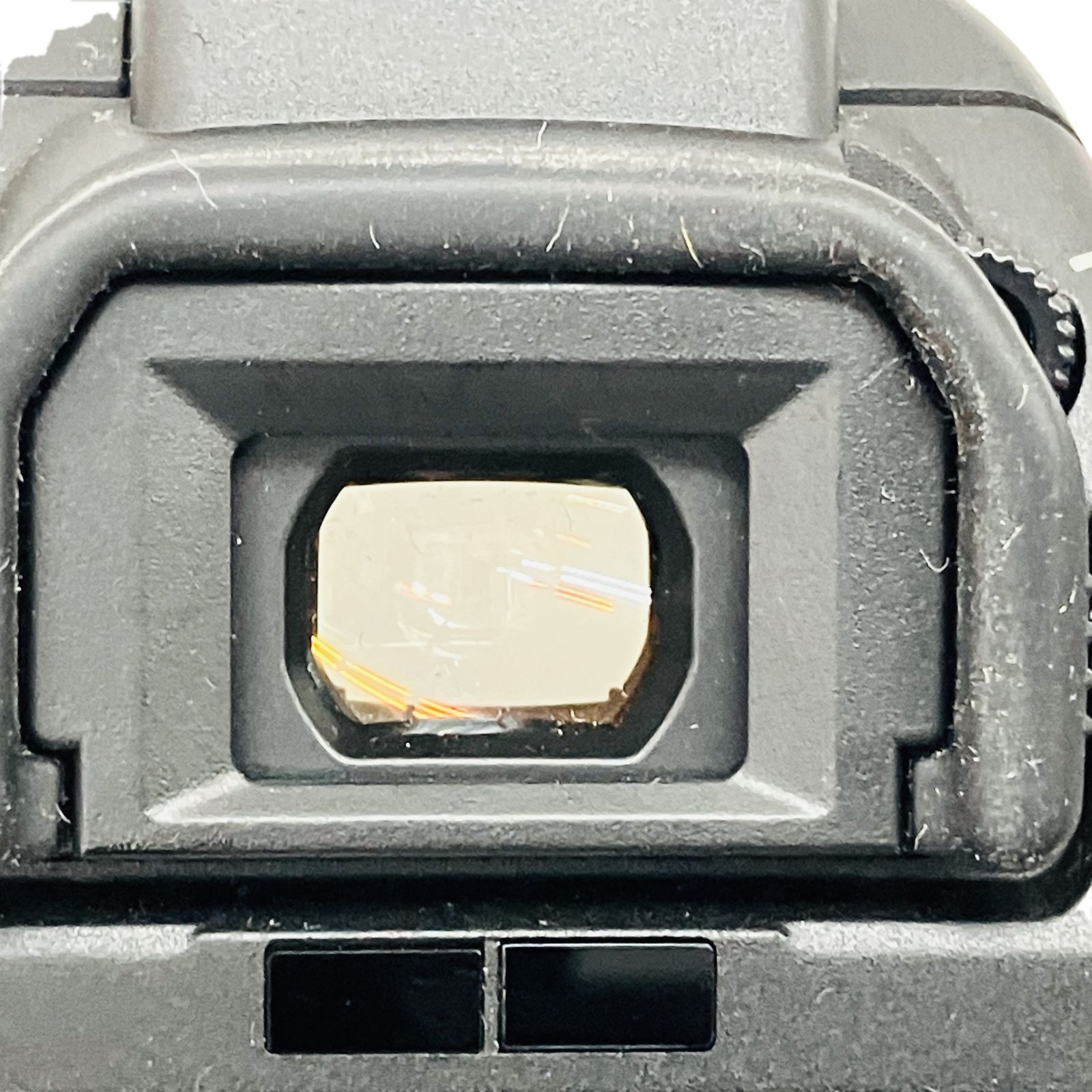 厳選商品を皆様に。 Canon DS126231 EOS Kiss X3 フィルムカメラ ボディ 撮影 写真 キヤノン C10484550