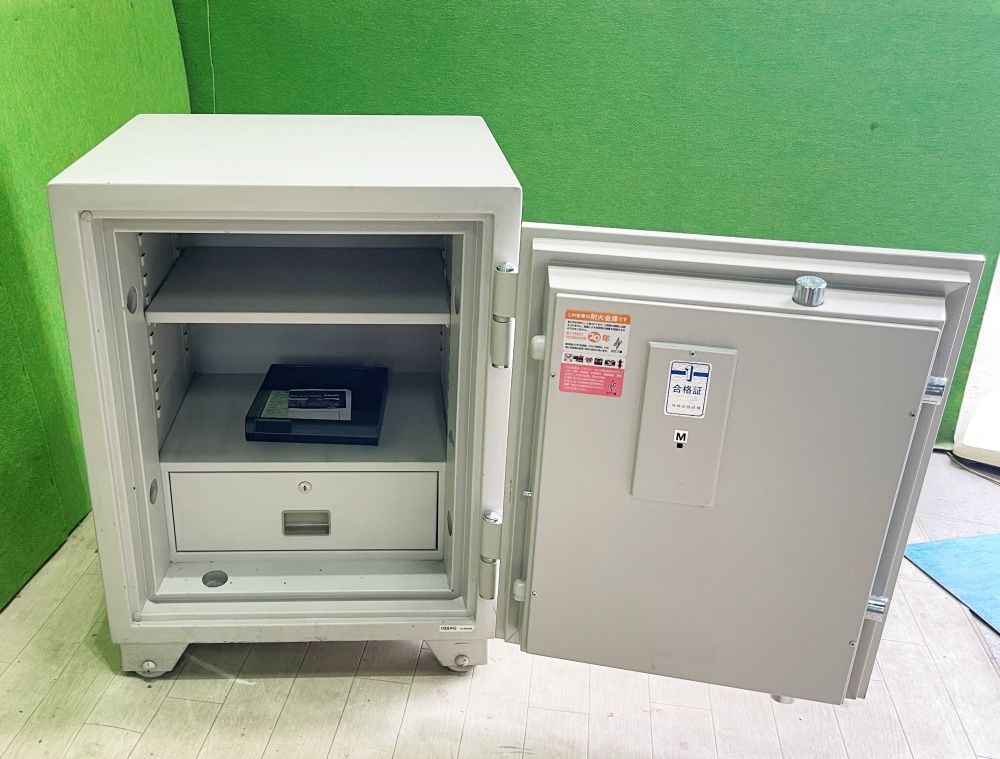 福山通運の営業所渡し】エーコー金庫 700EKG 耐火金庫 W590×D601×H776 
