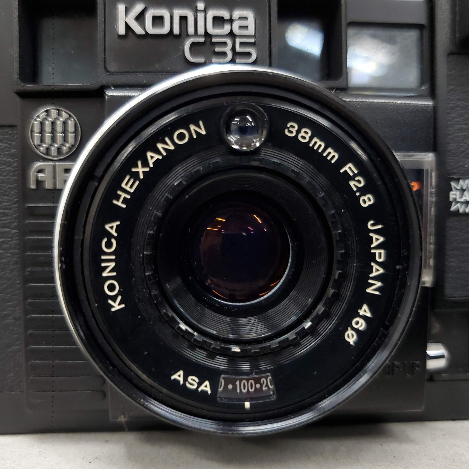 KONICA C 35 AF F 1002-15 e