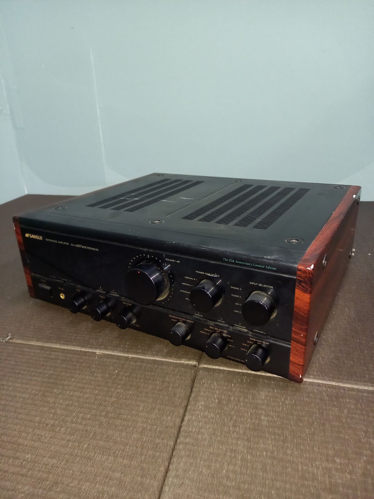 サンスイ　プリメインアンプ　AU-a607 EXTRA SANSUI サンスイ AU-a607 MOS PREMIUM プリメインアンプ