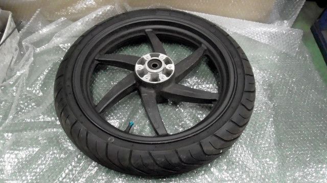 GT250R KM4MJ51EX71106xxx の フロントホイール タイヤ付き 1747709890