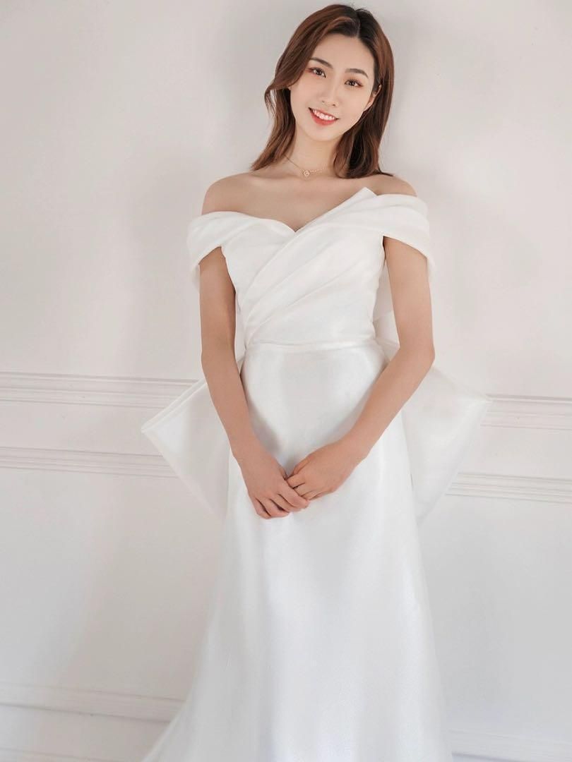 新品未使用 ウェディングドレス 大人なスレンダーライン 結婚式 新品未使用 ウェディングドレス 大人なスレンダーライン 結婚式