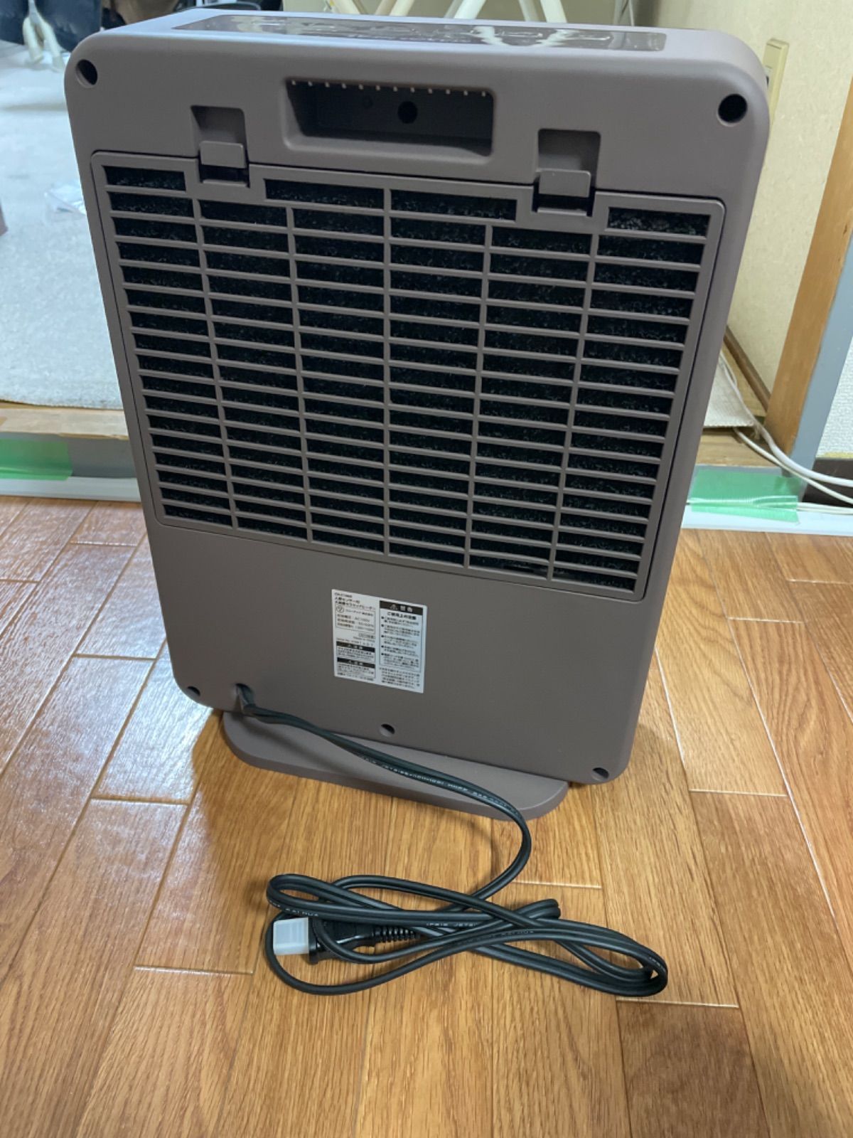 中古美品!大風量セラミックヒーター 説明書あり。スリーアップ 室温 中古美品!大風量セラミックヒーター 説明書あり。スリーアップ 室温