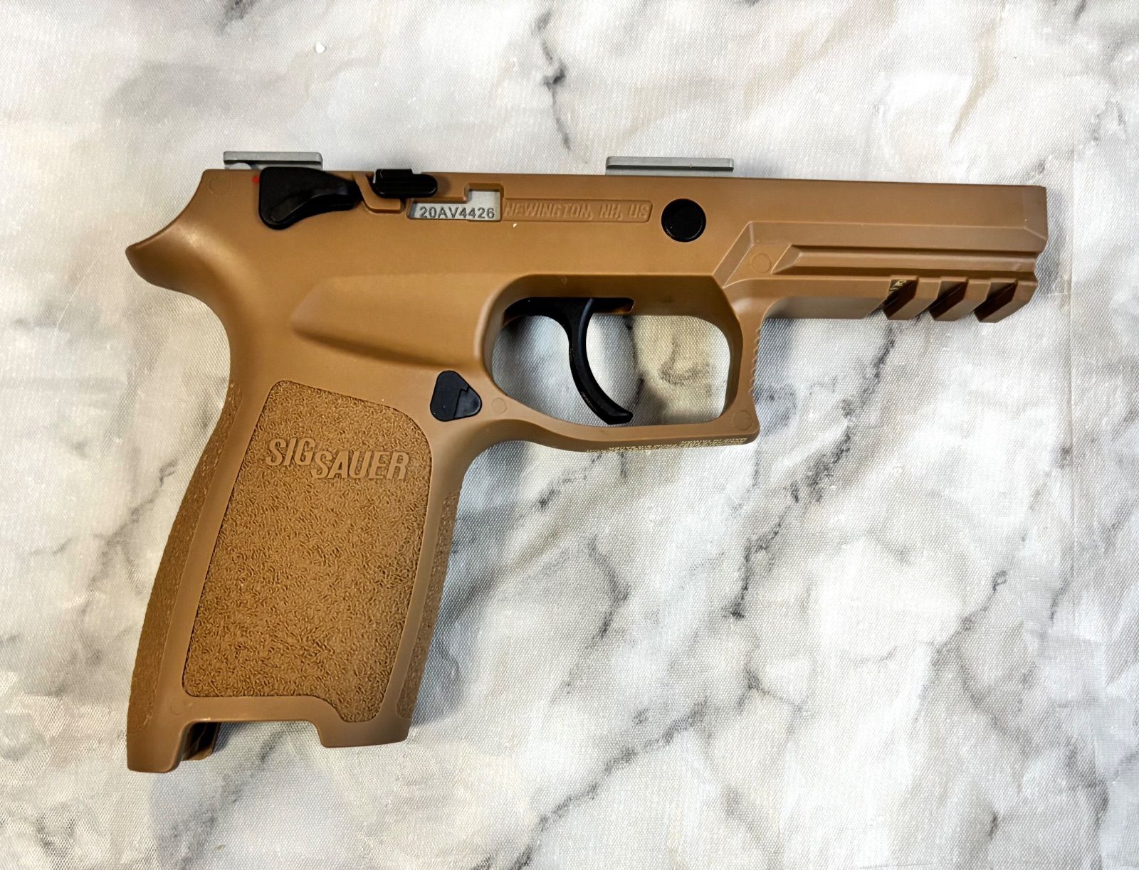 SIG SAUER M 17 パーツ フレーム カスタムパーツ