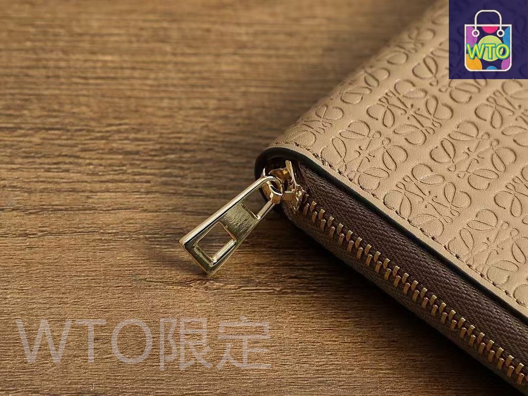 LOEWE サイフ 新品未使用 LOEWE財布[本日特価|新品未使用品]-WT0輸入-XF81