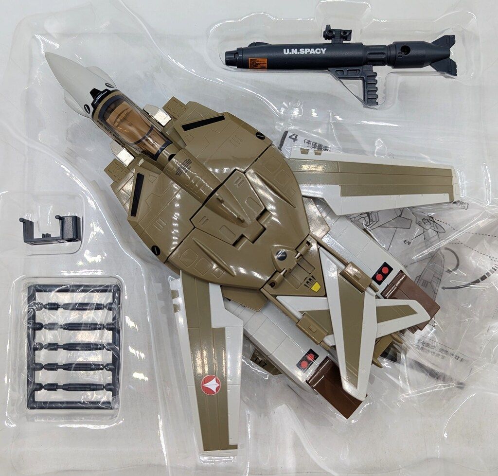 バンダイ　1/55スケール　VF-1Aバルキリー　量産機 復刻版 バルキリー VF-1A 量産機（バンダイ復刻版） タカトクトイス