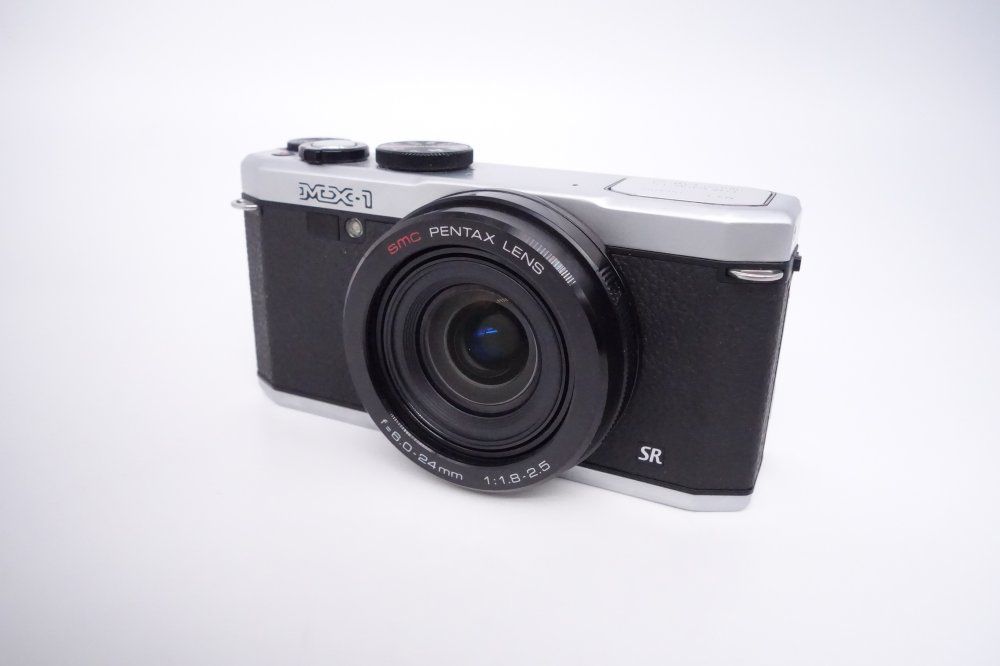 上品 RICOH PENTAX デジタルカメラ PENTAX ペンタックス MX-1 クラシックシルバー D090079A