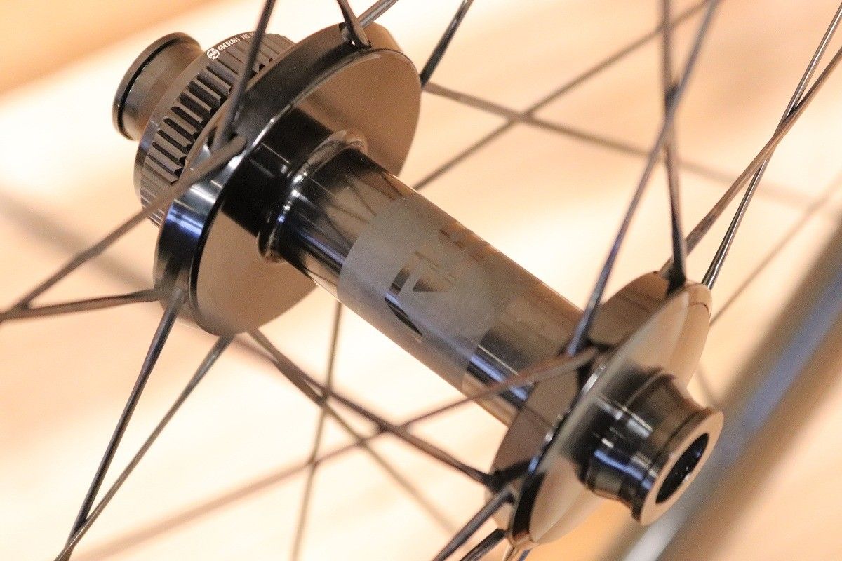 ボントレガー BONTRAGER アイオロス AEOLUS RSL 37 TLR DISC カーボン 