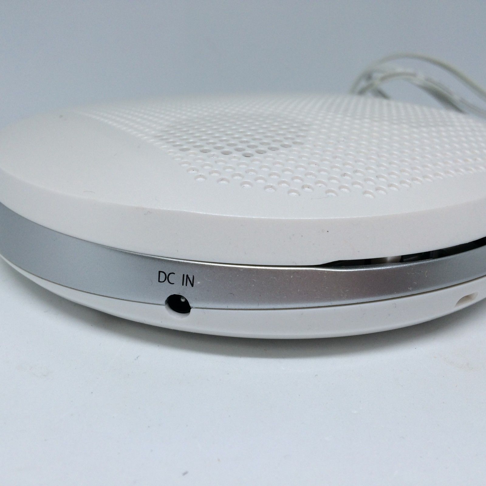 W829 東芝 ポータブル CDプレイヤー TY-P2 ホワイト 再生確認済