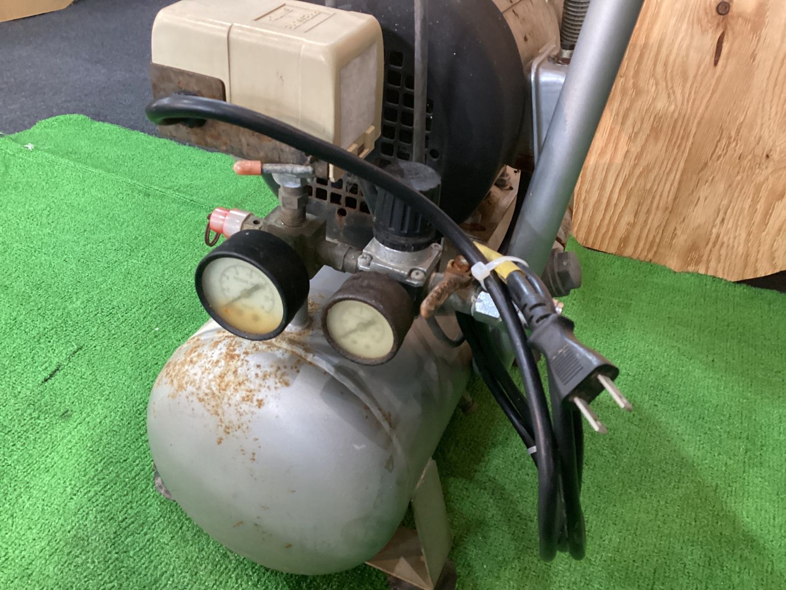 AIRTEC ACP-10NC エアーコンプレッサー ※現状品 錆有 コック部油