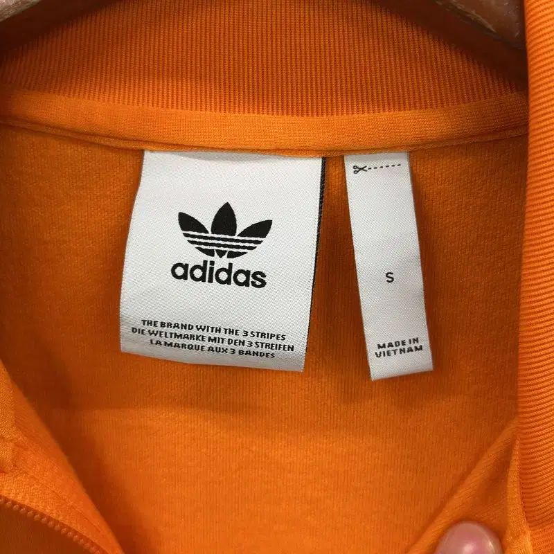 アディダス BECKENBAUER