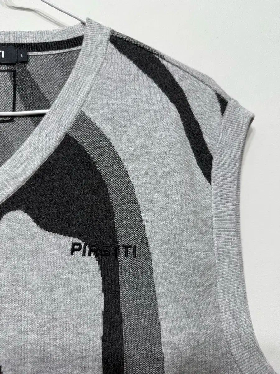 ピレッティ PIRETTI ゴルフウェア ベスト L