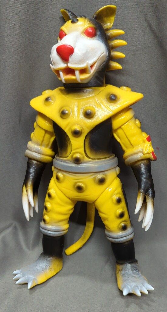メディコムトイ東映レトロソフビコレクション人造人間キカイダー　イエロージャガー Amazon.co.jp: 東映レトロ 人造人間キカイダー 怪人 イエロー