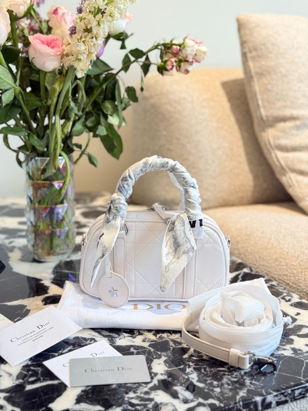 DIOR 2025年春夏新作 D-Vibe East-West ミニバッグ ? ブルー