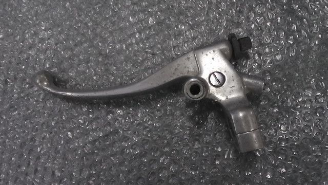 シャドウスラッシャー400 NC31 の クラッチレバーホルダー:#1706837233