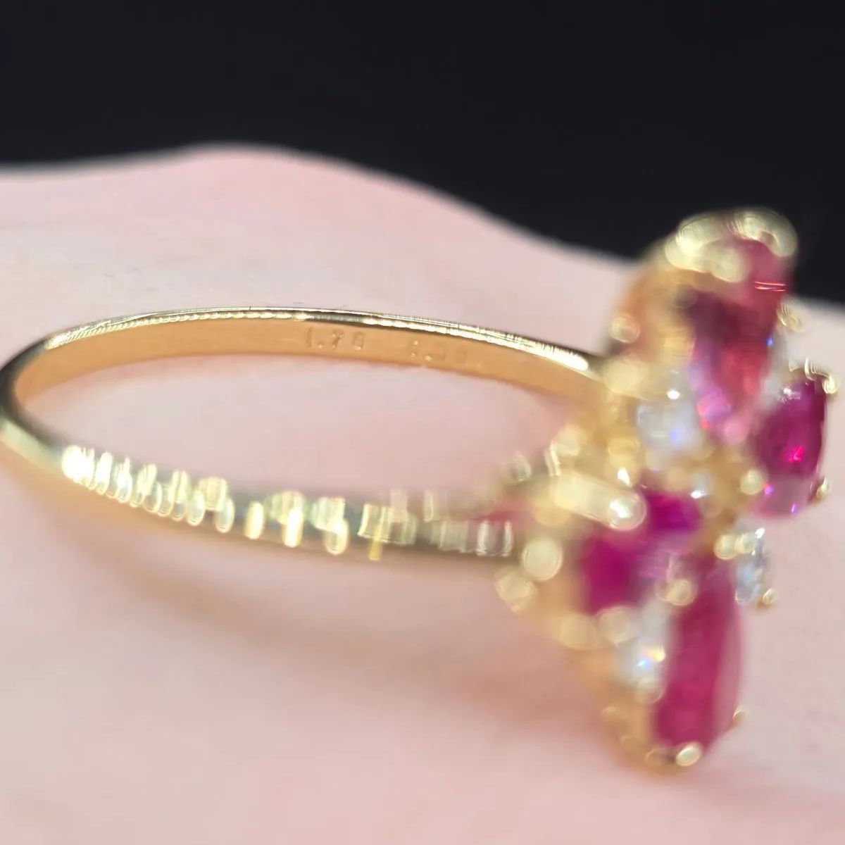 中古K18 ルビー2.35ct ダイヤモンドフラワーリング 12号